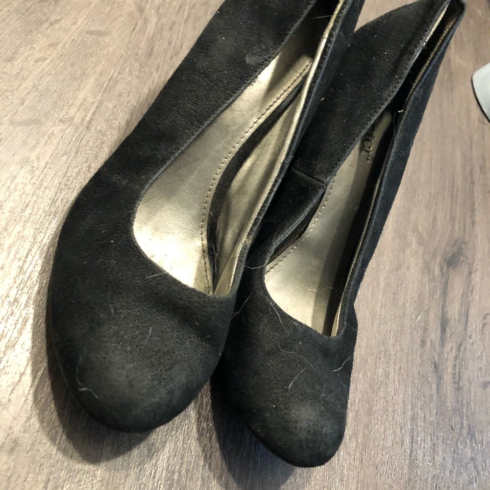 DexterBlack heels